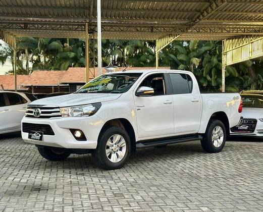 TOYOTA HILUX 2.7 SRV 4X4 CD 16V FLEX 4P AUTOMÁTICO TOYOTA HILUX 2.7 SRV 4X4 CD 16V FLEX 4P AUTOMÁTICO